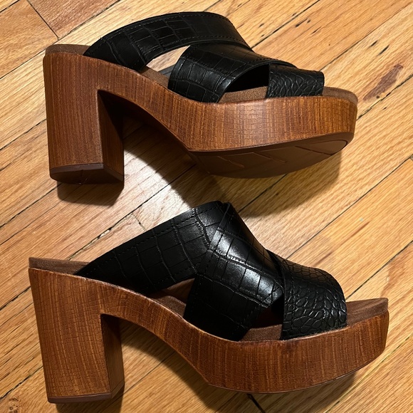 Platform Wood Heel Sandal SZ 10M - Picture 7 of 9